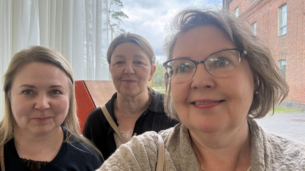 Johanna Jussila, Päivi Petrelius, Marika Tammeaid